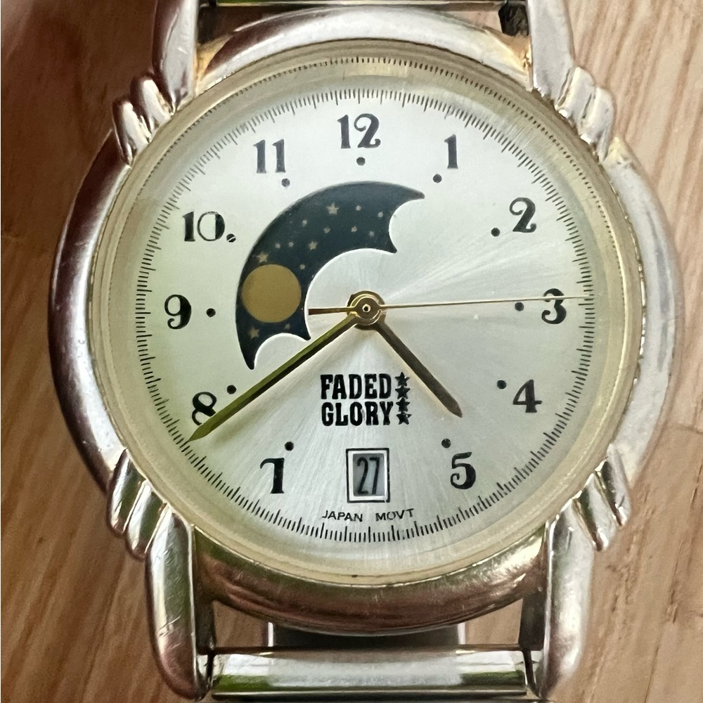 vintage Faded Glory Moon phase dress watch NEW BATTERY